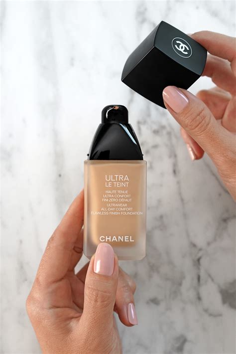 fond de teint fluide chanel|chanel le teint foundation.